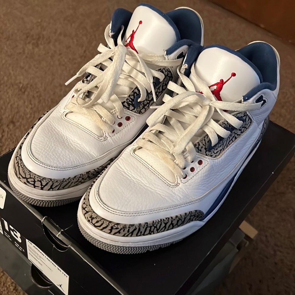 True blue retro Jordan 3
